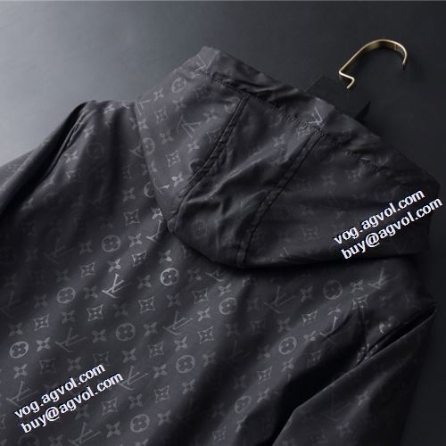 プリント柄 2021秋冬 ルイ ヴィトン LOUIS VUITTON ブルゾン ジャケット 今買い◎得 高級感漂わせる フード付きコート ルイ ヴィトンスーパーコピー