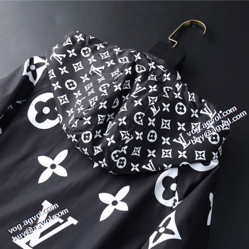 ジャケット 2色可選 おしゃれな装い 2021秋冬 ルイ ヴィトン LOUIS VUITTON フード付きコート プリント柄 サイズ豊富 ルイ ヴィトンブランドコピー