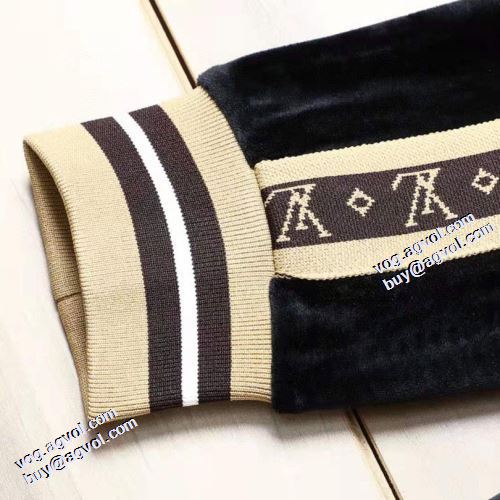 2021秋冬 ルイ ヴィトン LOUIS VUITTON おすすめ/オススメ ルイ ヴィトンスーパーコピー ジンシロン セット 優美なファー使い 防寒機能ある