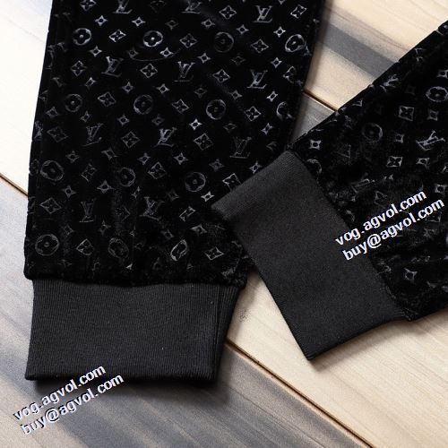 ジンシロン セット プリント柄 2021秋冬 ルイ ヴィトン LOUIS VUITTON 高級感漂わせる  セール中 ルイ ヴィトンコピー