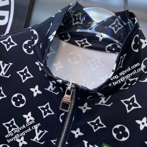 高級感ある 2021秋冬 ルイ ヴィトン LOUIS VUITTON ルイ ヴィトンコピー ブランド セットアップ上下 人目を惹くデザイン  プリント柄