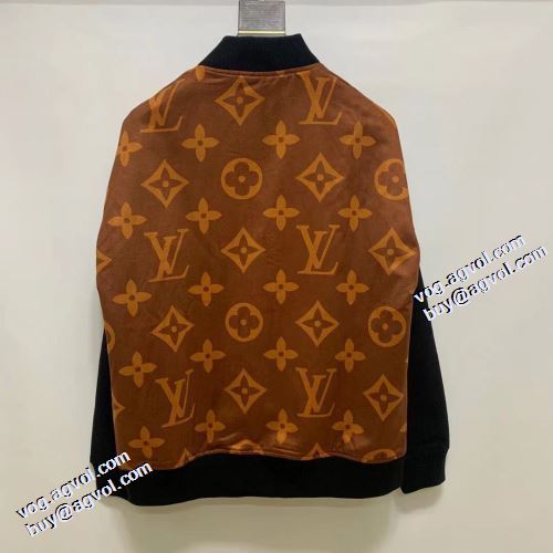 ルイ ヴィトン偽物ブランド 数に限りがある 2021秋冬 ルイ ヴィトン LOUIS VUITTON ジャケット デニムジャケット スナップ止め仕様 優しい色合い
