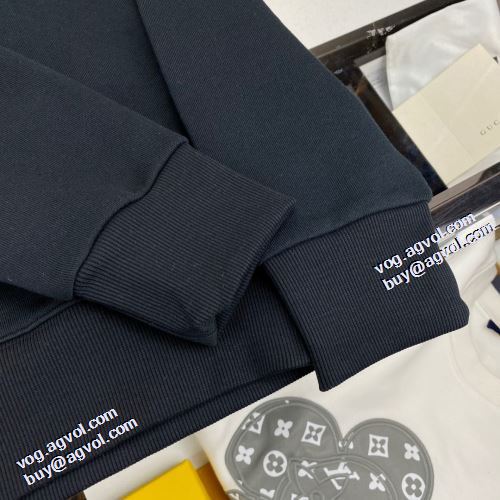 2色可選 スタイリッシュ 長く愛用できる 2021秋冬 ルイ ヴィトン LOUIS VUITTON オリジナルプリント プルオーバーパーカー ルイ ヴィトンブランドコピー