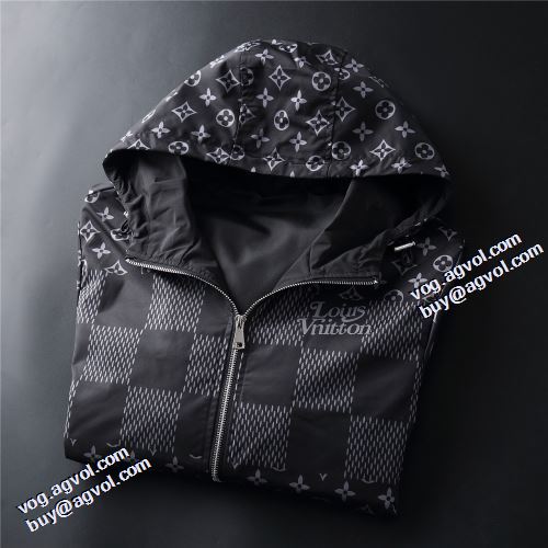 2021秋冬 ルイ ヴィトン LOUIS VUITTON 豊富なサイズ ルイ ヴィトンブランド 偽物 通販 フード付きコート ブルゾン 軽量ジャケット 英字