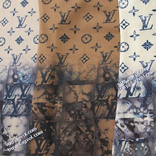 着心地抜群 2021秋冬 ルイ ヴィトン LOUIS VUITTON ルイ ヴィトンコピー 裏ボア付 厚手 3色可選 セーター プリント柄