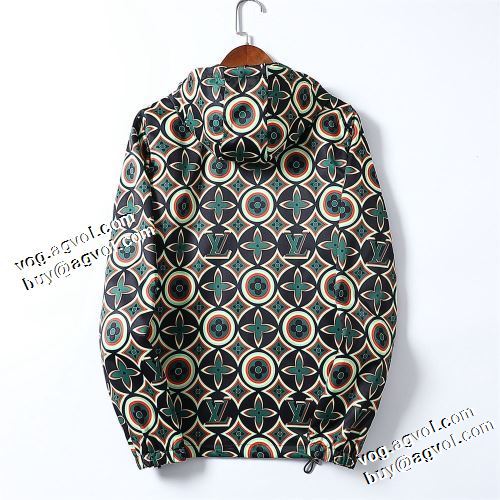 2021秋冬 ルイ ヴィトン LOUIS VUITTON ブルゾン ジャケット プリント柄 今買い◎得 ルイ ヴィトンコピー 優しい色合い こだわりのコート