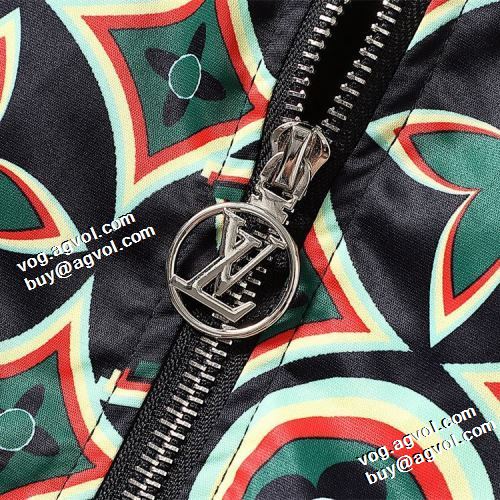 2021秋冬 ルイ ヴィトン LOUIS VUITTON ブルゾン ジャケット プリント柄 今買い◎得 ルイ ヴィトンコピー 優しい色合い こだわりのコート