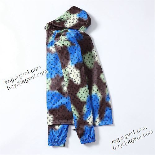 魅力ファッション 2021秋冬 ジャケット ブルゾン フード付きコート ルイ ヴィトン LOUIS VUITTON ルイ ヴィトンコピー ブランド 高級感漂わせる