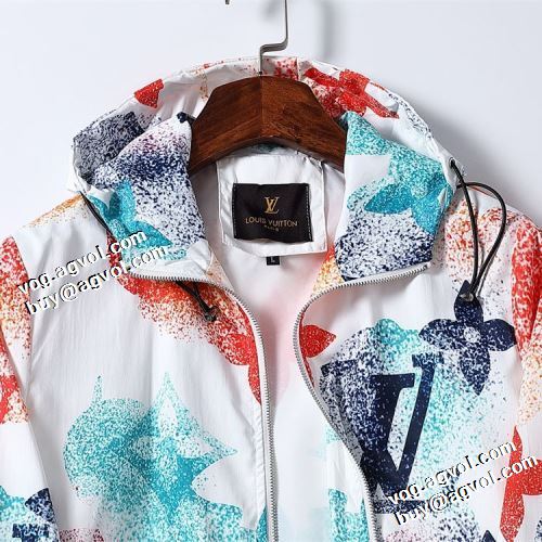2色可選 ルイ ヴィトンコピー ブランド ブルゾン 2021秋冬 ルイ ヴィトン LOUIS VUITTON フード付きコート 魅力ファッション プリント柄 春先まで使える
