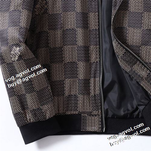 2021秋冬 ブルゾン ジャケット ルイ ヴィトンコピーブランド プリント柄 防寒機能ある ルイ ヴィトン LOUIS VUITTON 希少価値大！