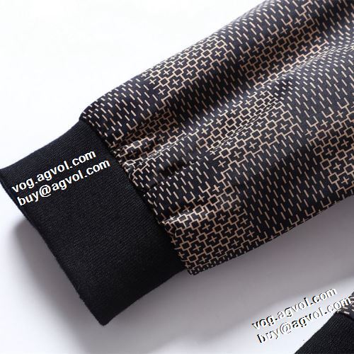 2021秋冬 ブルゾン ジャケット ルイ ヴィトンコピーブランド プリント柄 防寒機能ある ルイ ヴィトン LOUIS VUITTON 希少価値大！