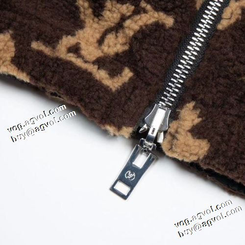 2021秋冬 ルイ ヴィトン LOUIS VUITTON ウールコート 裏ボア付 防寒機能ある 着心地抜群 ルイ ヴィトンコピー