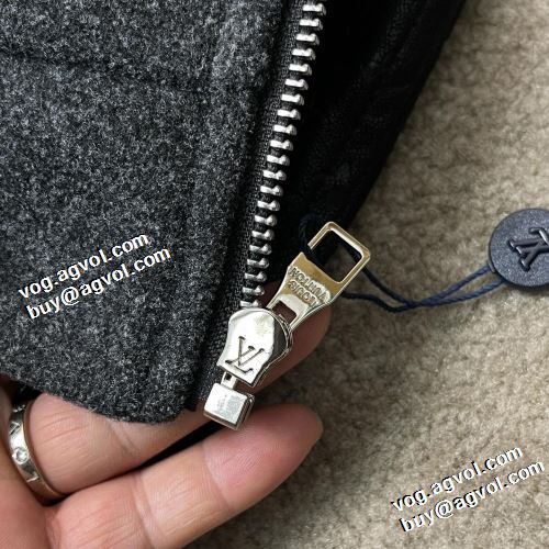 2021秋冬 ルイ ヴィトン LOUIS VUITTON ハーフコート スナップ止め仕様 ルイ ヴィトンブランド 偽物 通販 優しい色合い 大絶賛の履き心地!