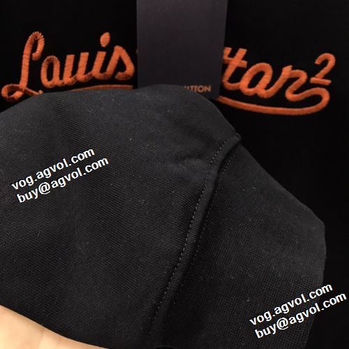 ファッション 人気 プルオーバーパーカー ルイ ヴィトンスーパーコピー  コスパ最高のプライス 2022新作 ルイ ヴィトン LOUIS VUITTON 2色可選 ロゴパーカー 程よい厚み