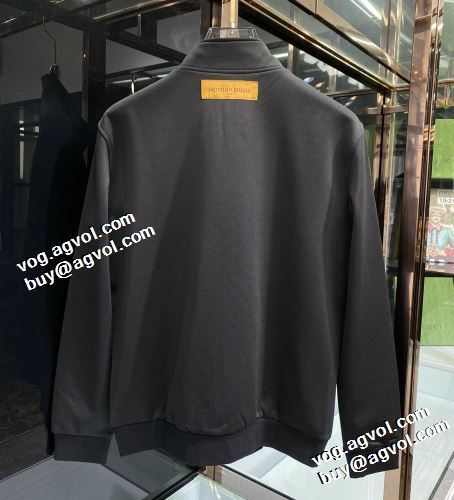 アウトドア系 スタイリッシュ ポップ ルイ ヴィトンコピー ブランド 2022新作 ルイ ヴィトン LOUIS VUITTON セットアップ上下 程よい厚み