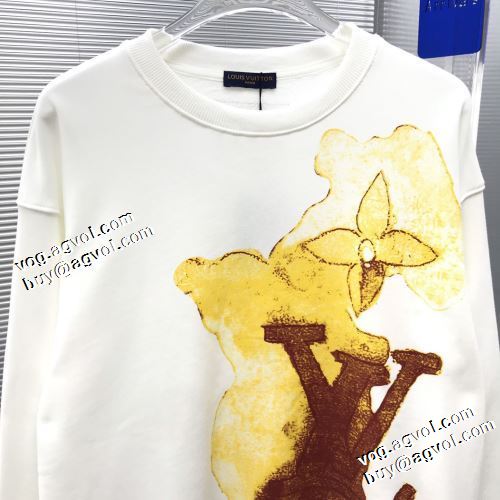 大好評 男女兼用 プリントパーカ プルオーバーパーカー 2022新作 ルイ ヴィトン LOUIS VUITTON 柔軟 3色可選 上品な輝きを放つ形 ルイ ヴィトンスーパーコピー