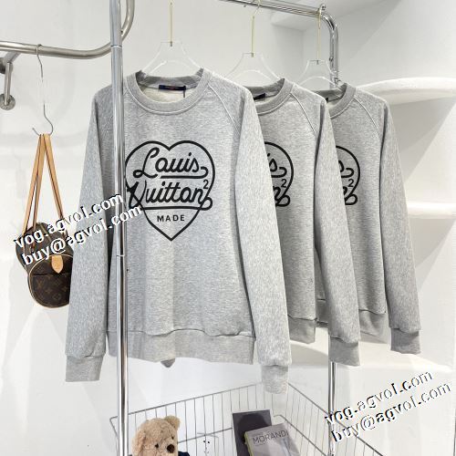 2022新作 ルイ ヴィトン LOUIS VUITTON プルオーバーパーカー ゆったりとしたサイズ感 ルイ ヴィトン偽物ブランド 定番無地パーカー アウトドア系 セール中