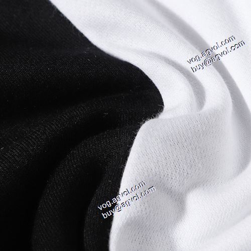存在感のある 2021秋冬 マルセロバーロン Marcelo Burlon プルオーバーパーカー マルセロバーロンブランド コピー 絶大な人気を誇る おしゃれさ抜群パーカ