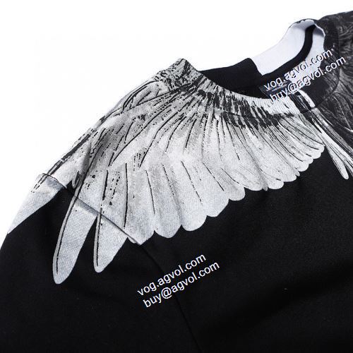 存在感のある 2021秋冬 マルセロバーロン Marcelo Burlon プルオーバーパーカー マルセロバーロンブランド コピー 絶大な人気を誇る おしゃれさ抜群パーカ