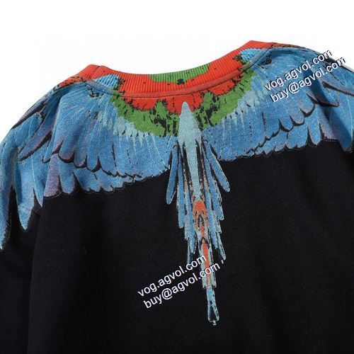 おしゃれな装い マルセロバーロンコピー 2021秋冬 マルセロバーロン Marcelo Burlon プルオーバーパーカー 風合いが出る 幅広いジャンル