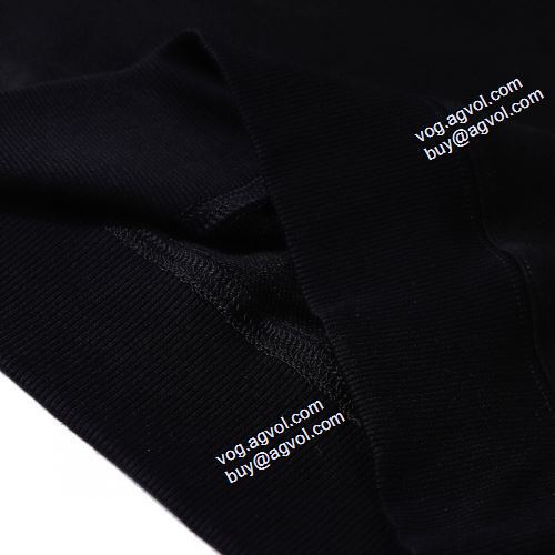 おしゃれな装い マルセロバーロンコピー 2021秋冬 マルセロバーロン Marcelo Burlon プルオーバーパーカー 風合いが出る 幅広いジャンル