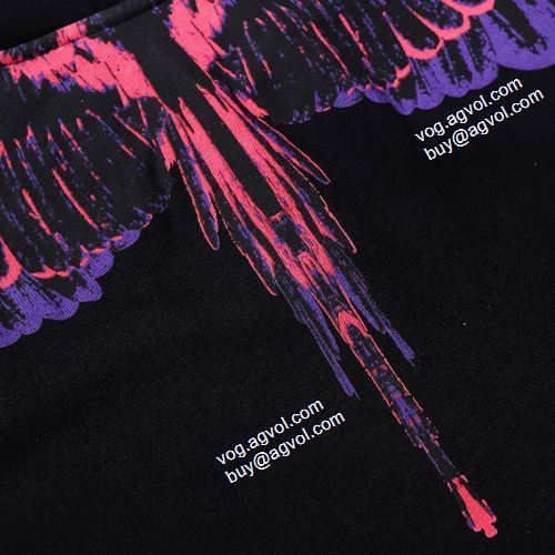 風合いの出る 綺麗に決まるフォルム！ 2021秋冬 マルセロバーロン Marcelo Burlon パーカー マルセロバーロンスーパーコピー 上質