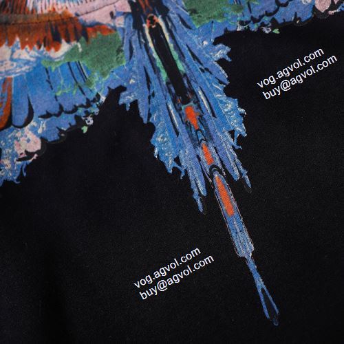 着心地抜群 2021秋冬 ロゴパーカー マルセロバーロン スーパーコピー Marcelo Burlon プルオーバーパーカー