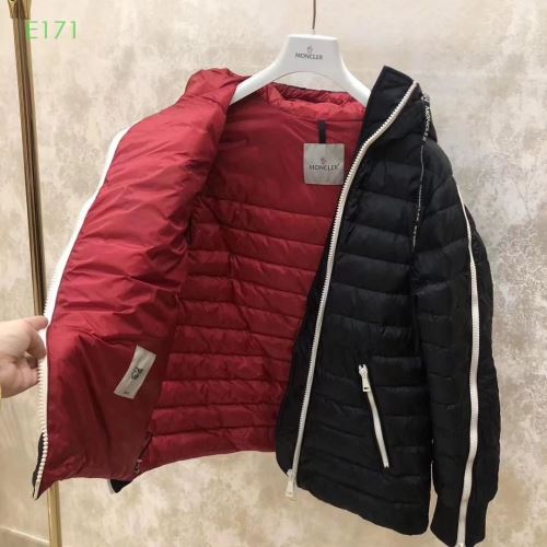 軽量ダウンジャケット フードづき 2021秋冬 モンクレール MONCLER 何にでも合わせ易く格好良く決まる モンクレールブランド コピー 綺麗に決まるフォルム！