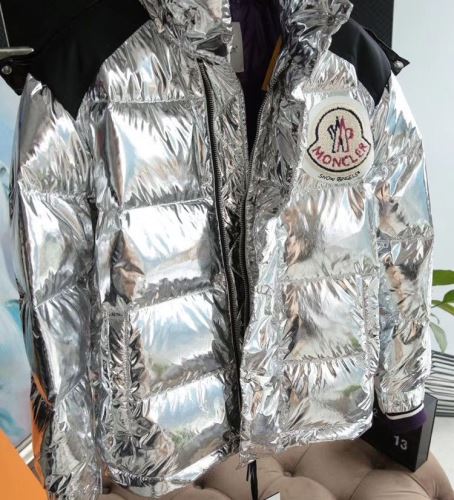 2021秋冬 モンクレール MONCLER サイズ豊富 2色可選 軽くて暖かい フードづき 上品な色合い ダウンプレミアムダウンジャケット モンクレールコピー