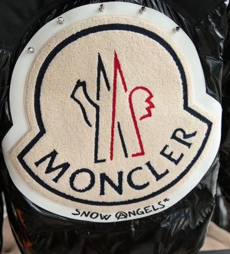 2021秋冬 モンクレール MONCLER サイズ豊富 2色可選 軽くて暖かい フードづき 上品な色合い ダウンプレミアムダウンジャケット モンクレールコピー
