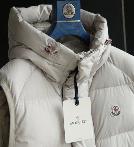 2色可選 着心地 の良い 2021秋冬 モンクレールブランド 偽物 通販 モンクレール MONCLER モンクレールコピー ブランド 上品な輝きを放つ形 ライトダウンジャケット