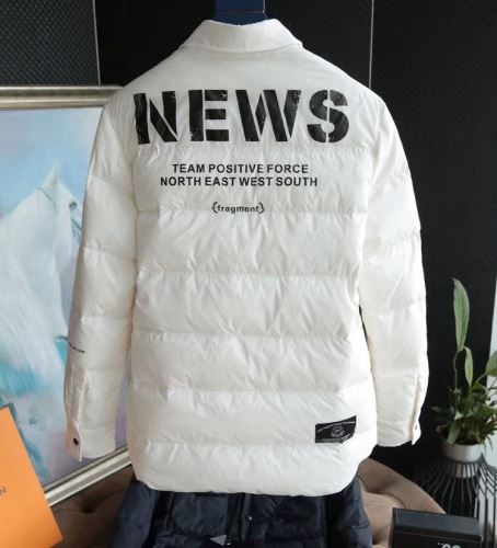 お洒落に魅せる 軽量ダウン モンクレールコピーブランド 2021秋冬 モンクレール MONCLER 3色可選 カジュアルに着こなせるデザイン