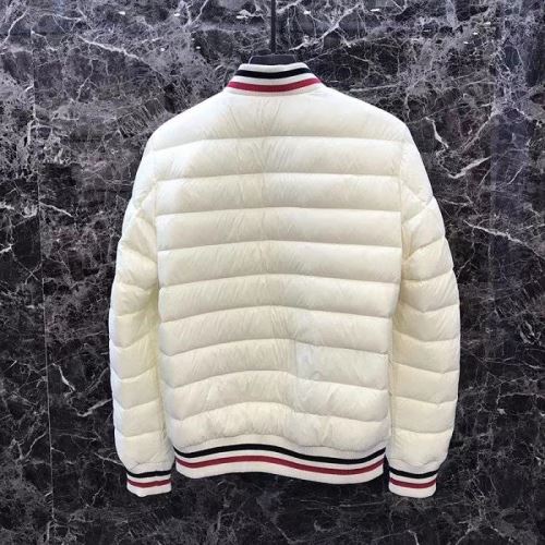 軽くて暖かい ダウンプレミアムダウンジャケット 2021秋冬 モンクレール MONCLER 3色可選 高級感を引き立てる モンクレールスーパーコピー  人気 ランキング