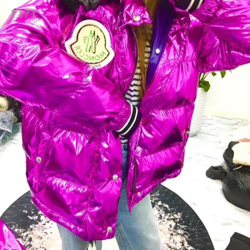ライトダウンジャケット 2021秋冬 モンクレール MONCLER 3色可選 モンクレールブランド コピー 優しくボーディを包んでくれる 上品に着こなせ