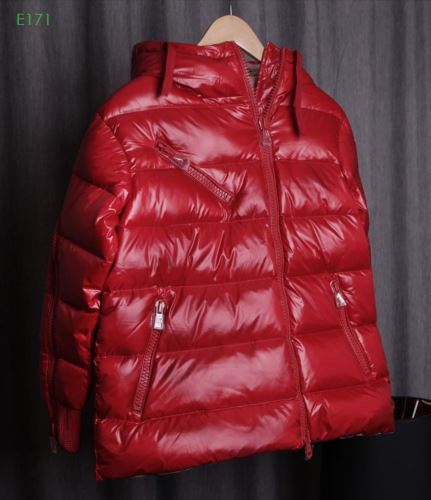2021秋冬 モンクレール MONCLER 2色可選 真冬でも温かく過ごせる 日本未入荷モデル ライトダウンジャケット モンクレールブランド コピー