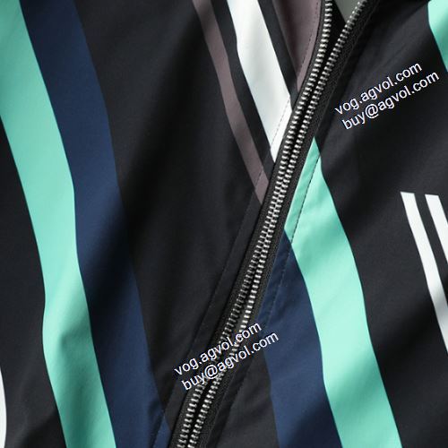モンクレールコピーブランド 先行販売 2021秋冬 モンクレール MONCLER ジャケット 堪能できるコート