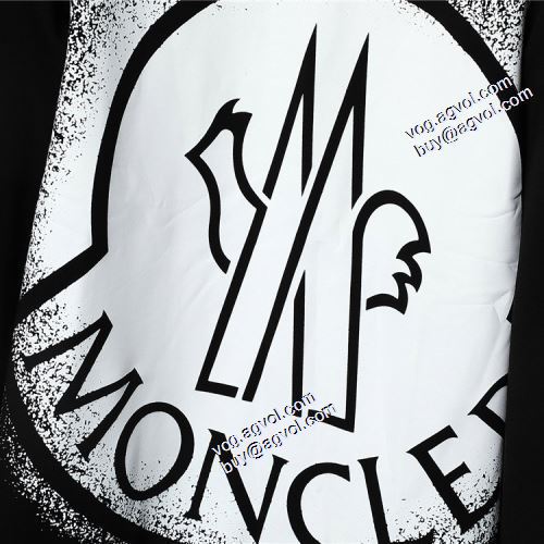 2色可選 プルオーバーパーカー 2021秋冬 モンクレール MONCLER 選べる極上 モンクレールコピー ブランド プリントパーカ