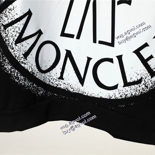 2色可選 プルオーバーパーカー 2021秋冬 モンクレール MONCLER 選べる極上 モンクレールコピー ブランド プリントパーカ