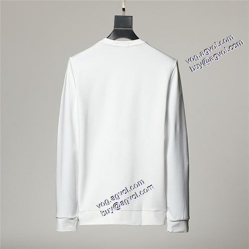 モンクレールコピーブランド 2021秋冬 プルオーバーパーカー 2色可選 今買い◎得 モンクレール MONCLER 定番無地パーカー