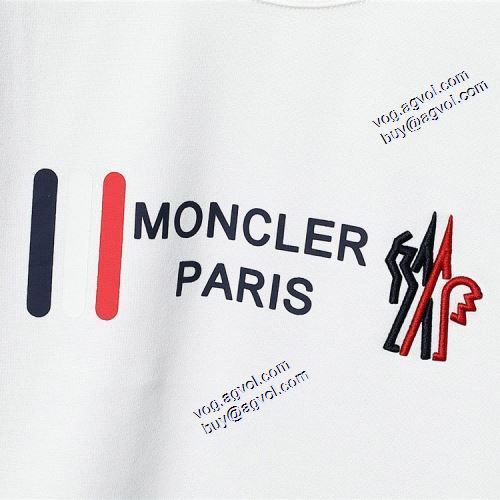 モンクレールコピーブランド 2021秋冬 プルオーバーパーカー 2色可選 今買い◎得 モンクレール MONCLER 定番無地パーカー
