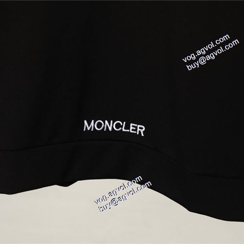 2021秋冬 モンクレール MONCLER プルオーバーパーカー 2色可選 サイズ豊富 モンクレールスーパーコピー 男女兼用パーカー