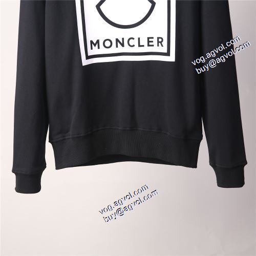 モンクレールコピーブランド プルオーバーパーカー 2021秋冬 存在感のある モンクレール MONCLER ロゴパーカー