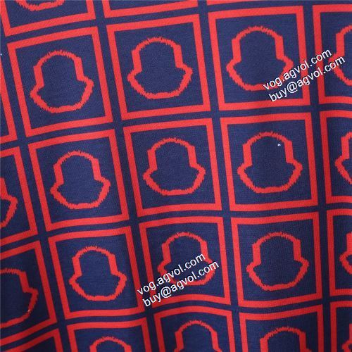 2021秋冬 コスパ最高のプライス プルオーバーパーカー オシャレロゴパーカー モンクレール MONCLER モンクレールブランドスーパーコピー
