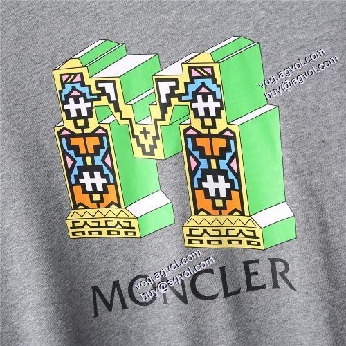 おすすめ/オススメ モンクレールブランドコピー 2021秋冬 モンクレール MONCLER プルオーバーパーカー プリントパーカ