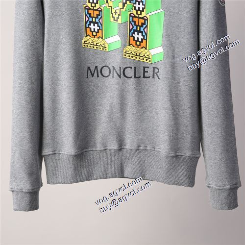 おすすめ/オススメ モンクレールブランドコピー 2021秋冬 モンクレール MONCLER プルオーバーパーカー プリントパーカ