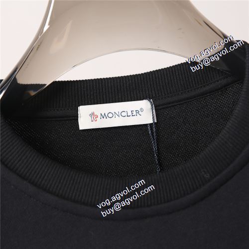 2021秋冬 高級感ある モンクレールスーパーコピー プルオーバーパーカー モンクレール MONCLER オシャレロゴパーカー