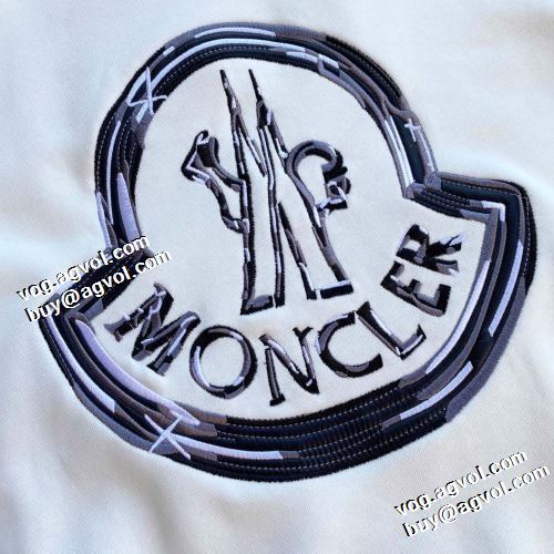 2021秋冬 モンクレール MONCLER 2色可選 モンクレールスーパーコピー 激安 プルオーバーパーカー オリジナルプリント リブ付 程よい厚み 個性的 