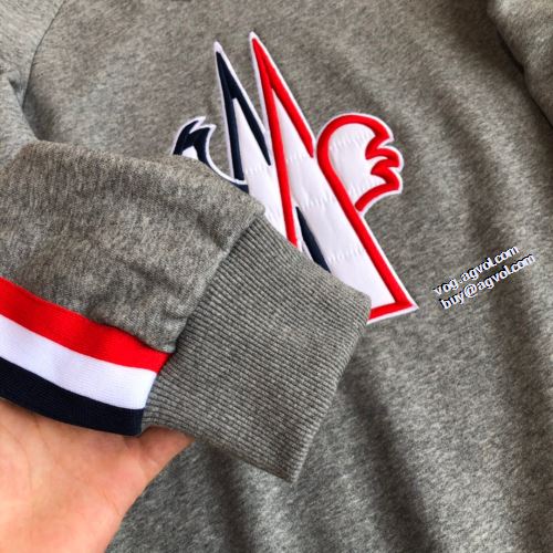 個性的なデザイン モンクレールスーパーコピー  MONCLER プルオーバーパーカー 2021秋冬 ルームウェア 3色可選 定番無地パーカー