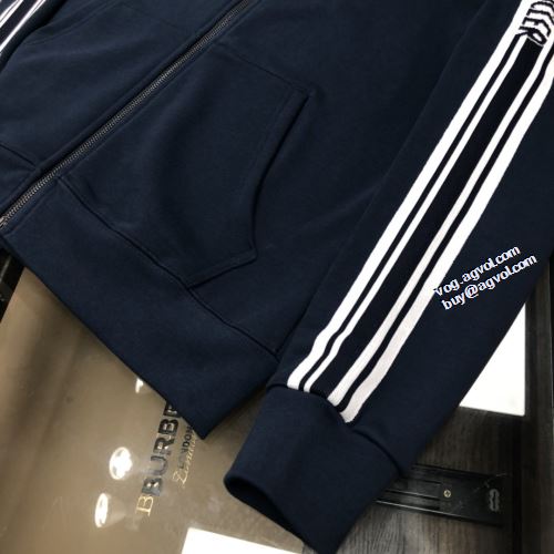 落ち着いた感覚 モンクレールコピー ブランド MONCLER 3色可選 2021秋冬 程よい厚み パーカー スタイリッシュ 秋の定番