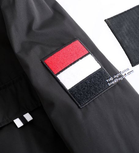 2色可選 フード付きコート モンクレール ムダな装飾を排したデザイン MONCLERブランド 偽物 通販 2021秋冬 ダスター コート